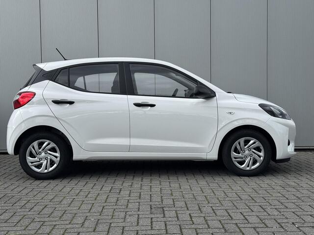 Hyundai I 10 Comfort / Prijs is rijklaar en incl. 800 euro korting / Navigatie / Airco / Cruise Control / Uit voorraad leverbaar /