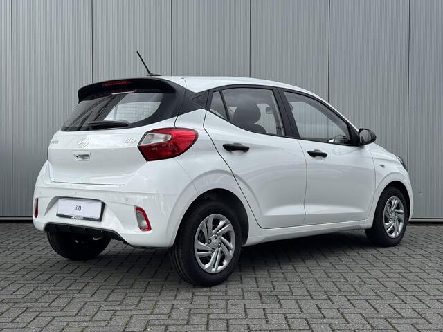 Hyundai I 10 Comfort / Prijs is rijklaar en incl. 800 euro korting / Navigatie / Airco / Cruise Control / Uit voorraad leverbaar /