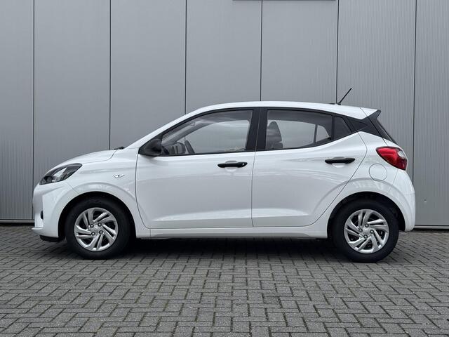 Hyundai I 10 Comfort / Prijs is rijklaar en incl. 800 euro korting / Navigatie / Airco / Cruise Control / Uit voorraad leverbaar /