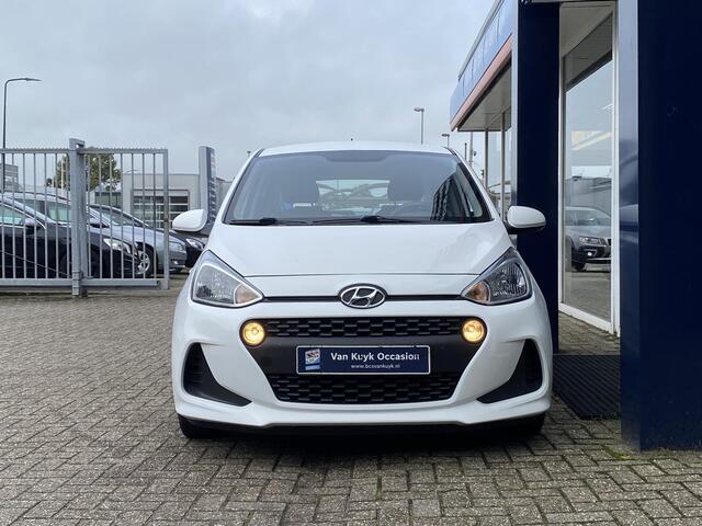 Hyundai I 10 1.0i Comfort / 5-Deurs / NL-Auto / 1e-Eigenaar / Cruise-Control / Armsteun-Voor / Airco / Radio / Elektr.-Ramen V+A / ENZ.