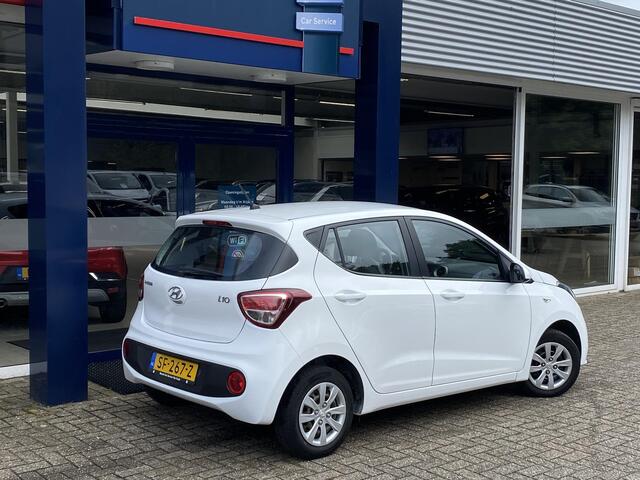 Hyundai I 10 1.0i Comfort / 5-Deurs / NL-Auto / 1e-Eigenaar / Cruise-Control / Armsteun-Voor / Airco / Radio / Elektr.-Ramen V+A / ENZ.