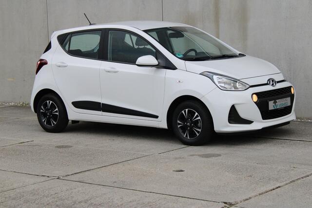 Hyundai I 10 1.0i Comfort / NAVI / LM VELGEN / CRUISE CONTROL / WEINIG KM!!