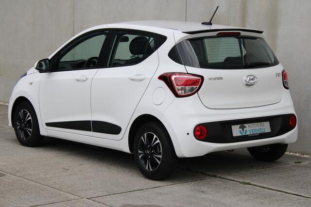 Hyundai I 10 1.0i Comfort / NAVI / LM VELGEN / CRUISE CONTROL / WEINIG KM!!