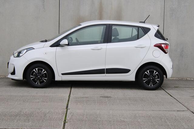 Hyundai I 10 1.0i Comfort / NAVI / LM VELGEN / CRUISE CONTROL / WEINIG KM!!