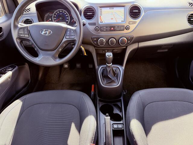 Hyundai I 10 1.0i Comfort * 18.795 Km * Navi * Airco * Cruise Control *