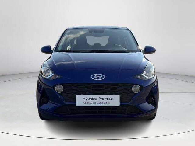 Hyundai I 10 1.0 Comfort 5-zits | Airco | Bluetooth | Parkeersensoren achter | Lichtmetalen velgen | Automatische lichtsensor | Stoel/stuurverwarming | Multifunctioneel stuurwiel |
