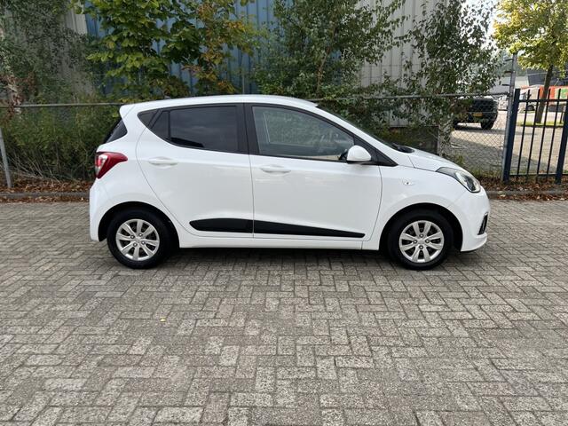 Hyundai I 10 1.0i i-M. Go! 2016 | 1e eigenaar | Cruise + Airco climate contro