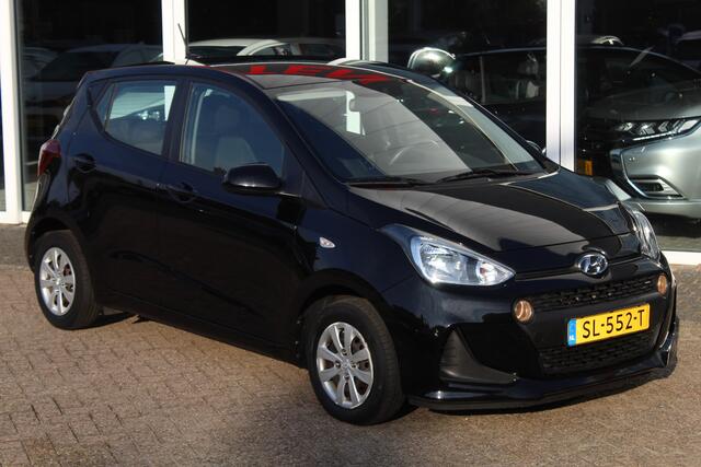 Hyundai I 10 1.0i Comfort//Navi//Cruise!