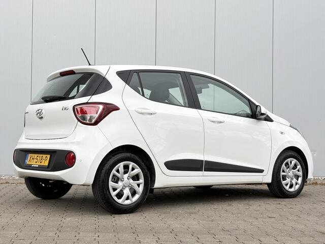 Hyundai I 10 1.0i Comfort / Airco / Apple Carplay/Android Auto / Cruise Control / Parkeersensor achter / Navigatie /