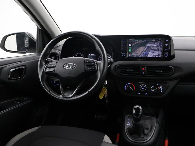 Hyundai I 10 1.0 AUTOMAAT COMFORT 5-ZITS + APPLE CARPLAY | DAB+ | CRUISE CONTROL | TWO-TONE WIT/ZWART