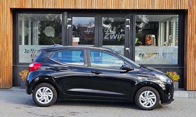 Hyundai I 10 1.0 Comfort 5-zits stoelverwarming. stuurverwarming. cruise control. multifunctioneel stuurwiel.