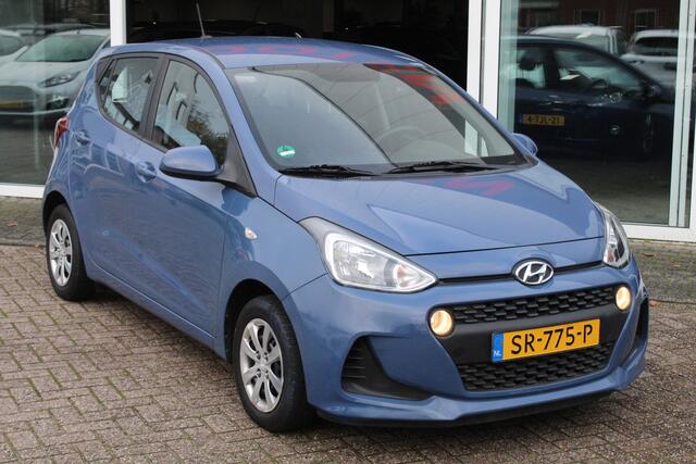 Hyundai I 10 1.0i Comfort//Airco//Navi//5drs!!