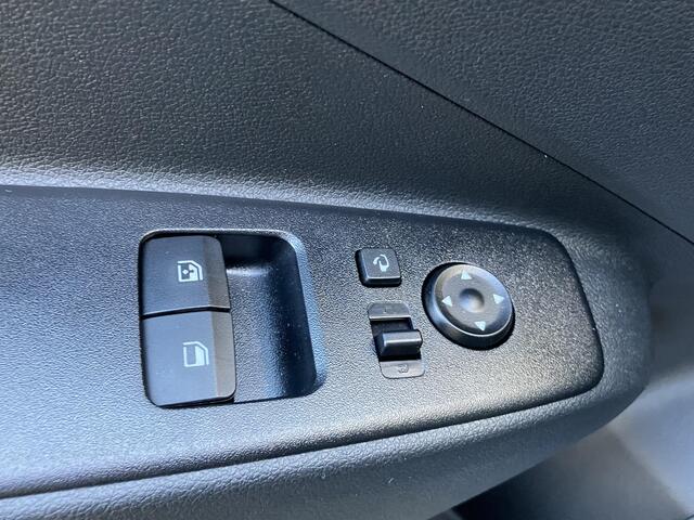 Hyundai I 10 1.0 Comfort Smart 5-zits Automaat * 589 KM !! / CRUISE CONTROLE / NAVI / CAMERA *