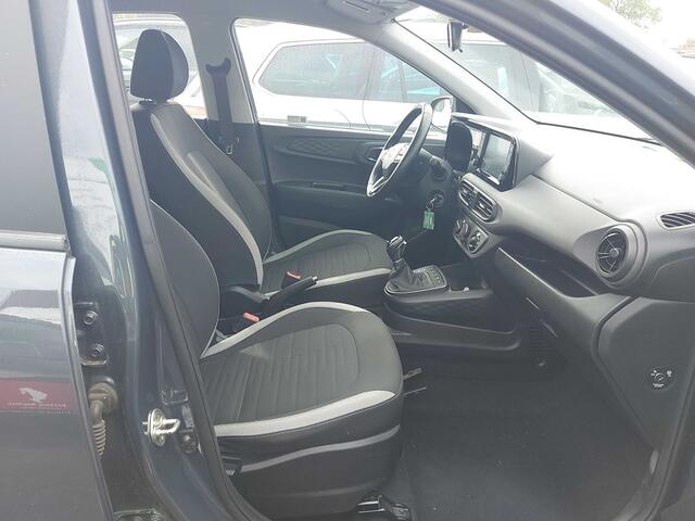 Hyundai I 10 1.0 ** 3 STUKS ** Comfort Automaat ** Carplay ** NAVI ** Stoelverwarming ** Cruise ** Airco **