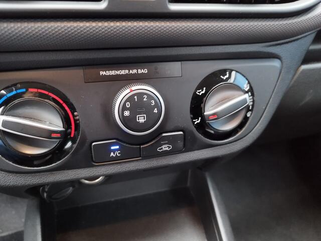 Hyundai I 10 1.0 ** 3 STUKS ** Comfort Automaat ** Carplay ** NAVI ** Stoelverwarming ** Cruise ** Airco **