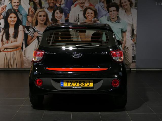 Hyundai I 10 1.0i Comfort All seasons - Cruise - Radio - Elektrische ramen
