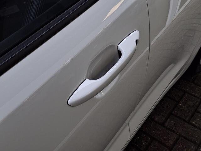 Hyundai I 10 1.0 Automaat | Automaat | Apple Carplay/Android Auto | Stoel/stuurverwarming | Achteruitrijcamera | Cruise Control | Lichtmetalen velgen | Airco |