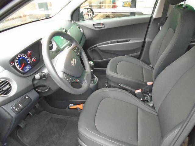 Hyundai I 10 1.0i Comfort NAVIGATOR