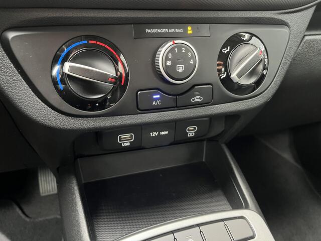 Hyundai I 10 1.0 Comfort Smart 5-zits / AUTOMAAT / Navigatie / Airco / Camera / Trekhaak / Cruise control / Apple carplay & Android auto / Bluetooth /