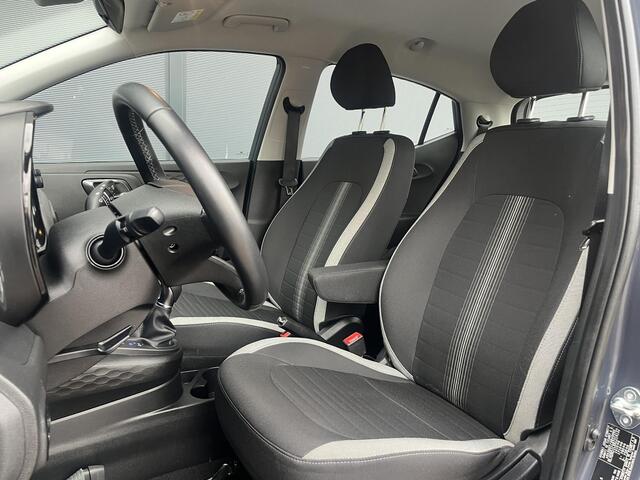 Hyundai I 10 1.0 Comfort Smart 5-zits / AUTOMAAT / Navigatie / Airco / Camera / Trekhaak / Cruise control / Apple carplay & Android auto / Bluetooth /