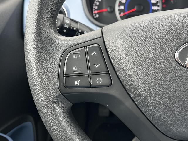 Hyundai I 10 1.0i i-Motion Comfort / cruise control / airco (automatisch) / uniek interieur / multimedia-voorbereiding /