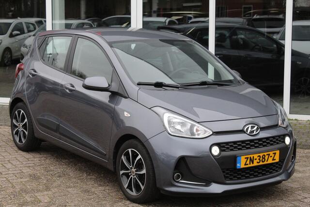 Hyundai I 10 1.0i Comfort//Navi//Carplay!!
