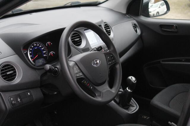 Hyundai I 10 1.0i Comfort//Navi//Carplay!!