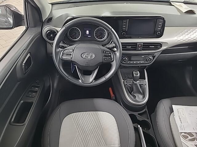 Hyundai I 10 1.0 Premium 1e-Eig. & Keurig-Onderh. BOVAG-Garantie. NL-Auto.