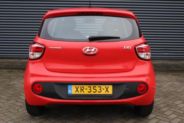 Hyundai I 10 1.0i Comfort Navigatie PDC