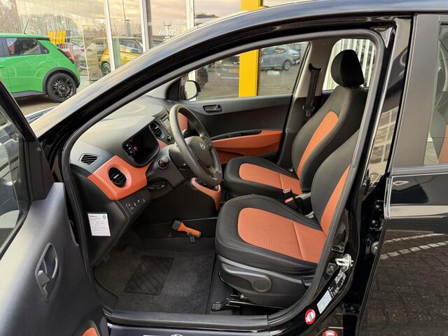 Hyundai I 10 1.0i i-Motion Comfort | NAP | Trekhaak | Climate Control | Cruise Control | All-Season banden |