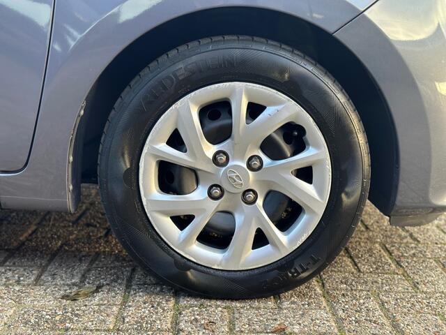 Hyundai I 10 1.0i Comfort '' Infotainmentsystem Incl. NAV - PDC - CC ''