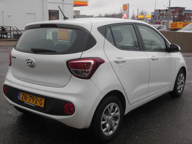 Hyundai I 10 1.0i Comfort 5p. Staat in Hardenberg