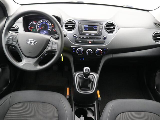 Hyundai I 10 1.0i Comfort / Dealeronderhouden / Airco / Cruise Control / Winter & zomerbanden set / 1ste Eigenaar / Bluetooth / 5-deurs /