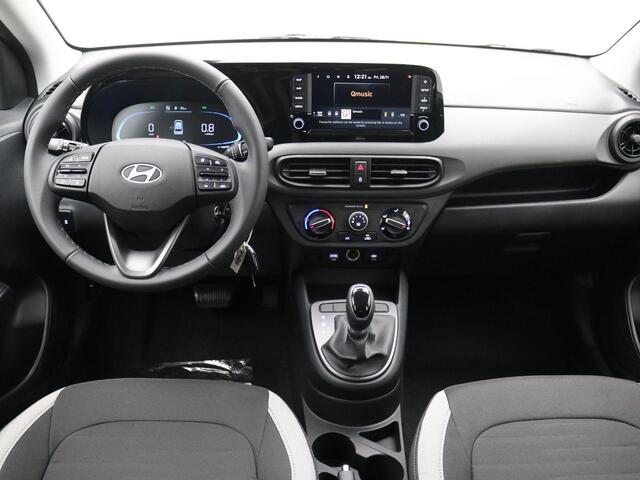 Hyundai I 10 1.0 AUTOMAAT Comfort Limited / ¤ 1.250,- Voordeel op de nieuwprijs / Prijs is rijklaar / Direct Leverbaar / Navigatie / Camera / Apple Carplay & Android Auto / Bluetooth / Airco /