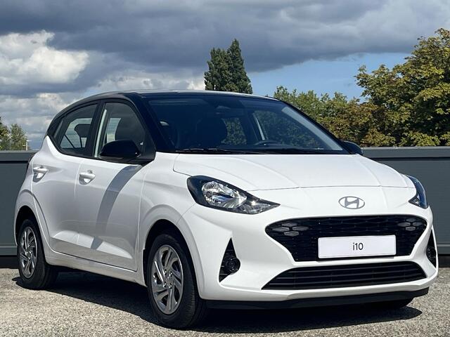 Hyundai I 10 1.0 Comfort Smart | ¤2600 KORTING | CAMERA | ZWART DAK |