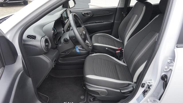 Hyundai I 10 1.0 Comfort Smart 5-zits Automaat Stoel- / Stuurverwarming | Navigatie | Achteruitrijcamera
