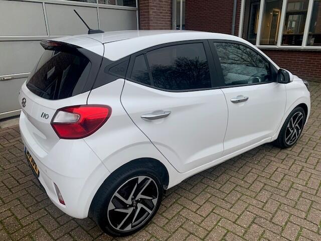Hyundai I 10 1.0 Premium Camera / Verwarmd stuur-stoelen / Navigatie
