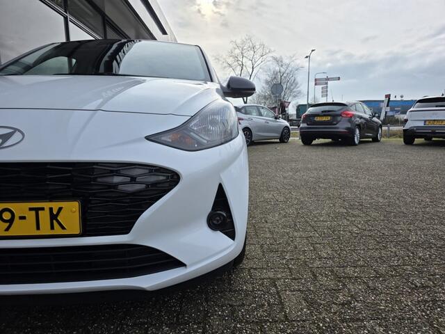 Hyundai I 10 1.0 COMFORT SMART TWO-TONE NAVI/CAMERA