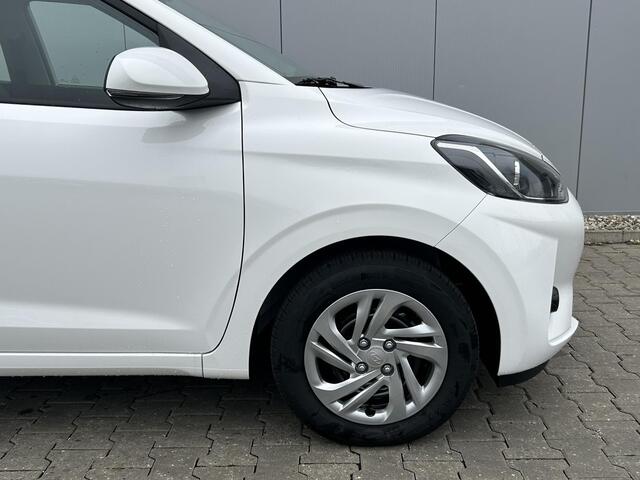 Hyundai I 10 1.0 Premium / 1500 Voordeel / Snel Uit Voorraad Leverbaar / Navigatie / Cruise Control /