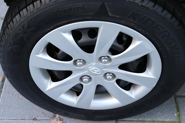 Hyundai I 10 1.0i Go! Navigatie, climate controle. .