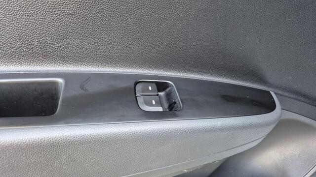 Hyundai I 10 1.0i Motion AIRCO EL RAMEN CENTR AFST NAP