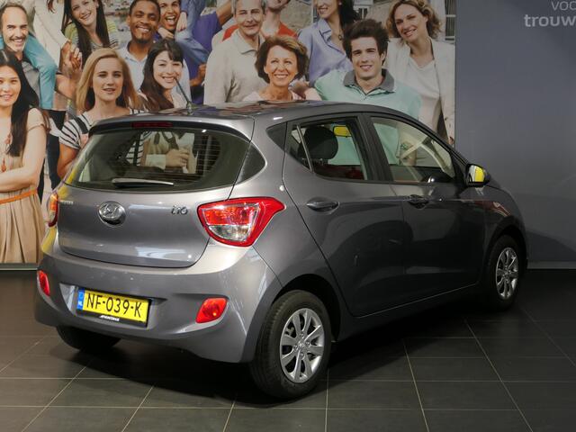 Hyundai I 10 1.0i i-Motion Comfort - Clima - Cruise - Ingebouwde Apple Carplay & Android Auto
