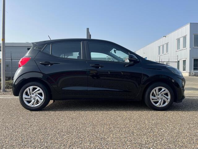 Hyundai I 10 1.0 Comfort Smart | Camera | Cruise Control | Carplay | NAVI | Elektrische ramen en spiegels voor