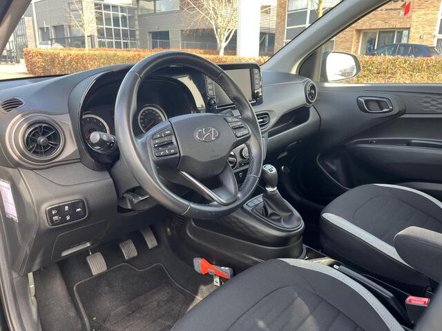 Hyundai I 10 1.0 Comfort Smart | Camera | Cruise Control | Carplay | NAVI | Elektrische ramen en spiegels voor