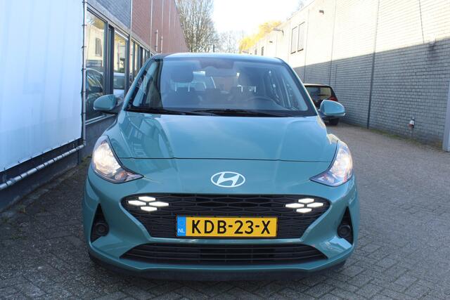 Hyundai I 10 1.0 Comfort Smart 5-zits Achteruitrijcamera l Applecarplay/ Androidauto l Elek. ramen