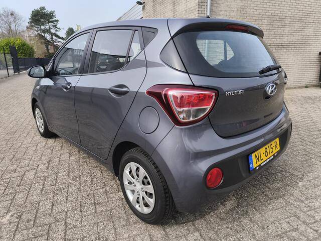 Hyundai I 10 1.0i Go! ,Navigatie, Climate control, Cruise control