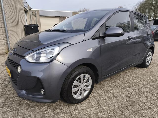 Hyundai I 10 1.0i Go! ,Navigatie, Climate control, Cruise control