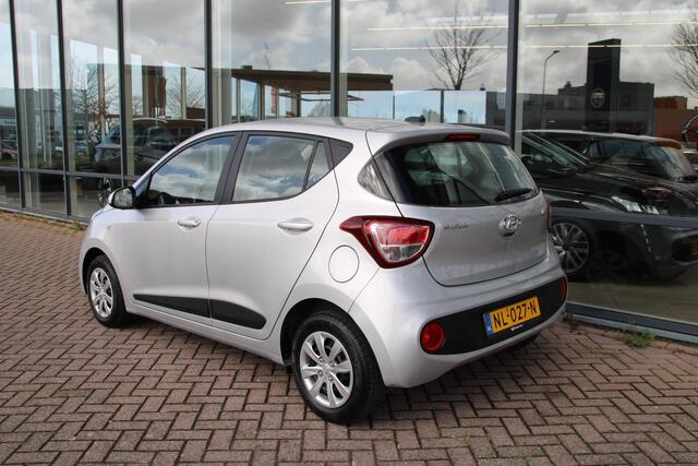 Hyundai I 10 1.0i Go! 2017 Airco Navi Carplay Perfect onderhouden