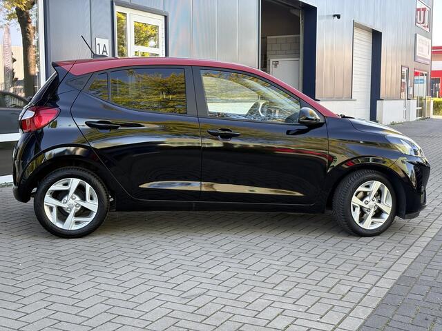Hyundai I 10 1.2 Intro Edition | stuur & stoel verwarming | DAB | CARPLAY |