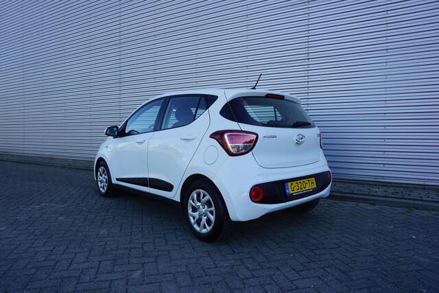 Hyundai I 10 1.0i Comfort Airco / Cruise / BT / Elektr. ramen / NAP